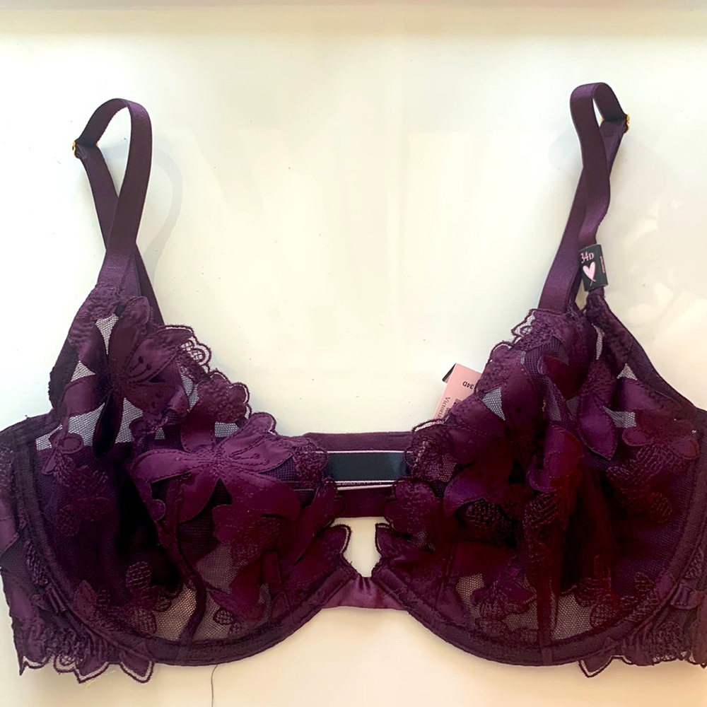 Very Sexy VS low cut Demi bra 34D